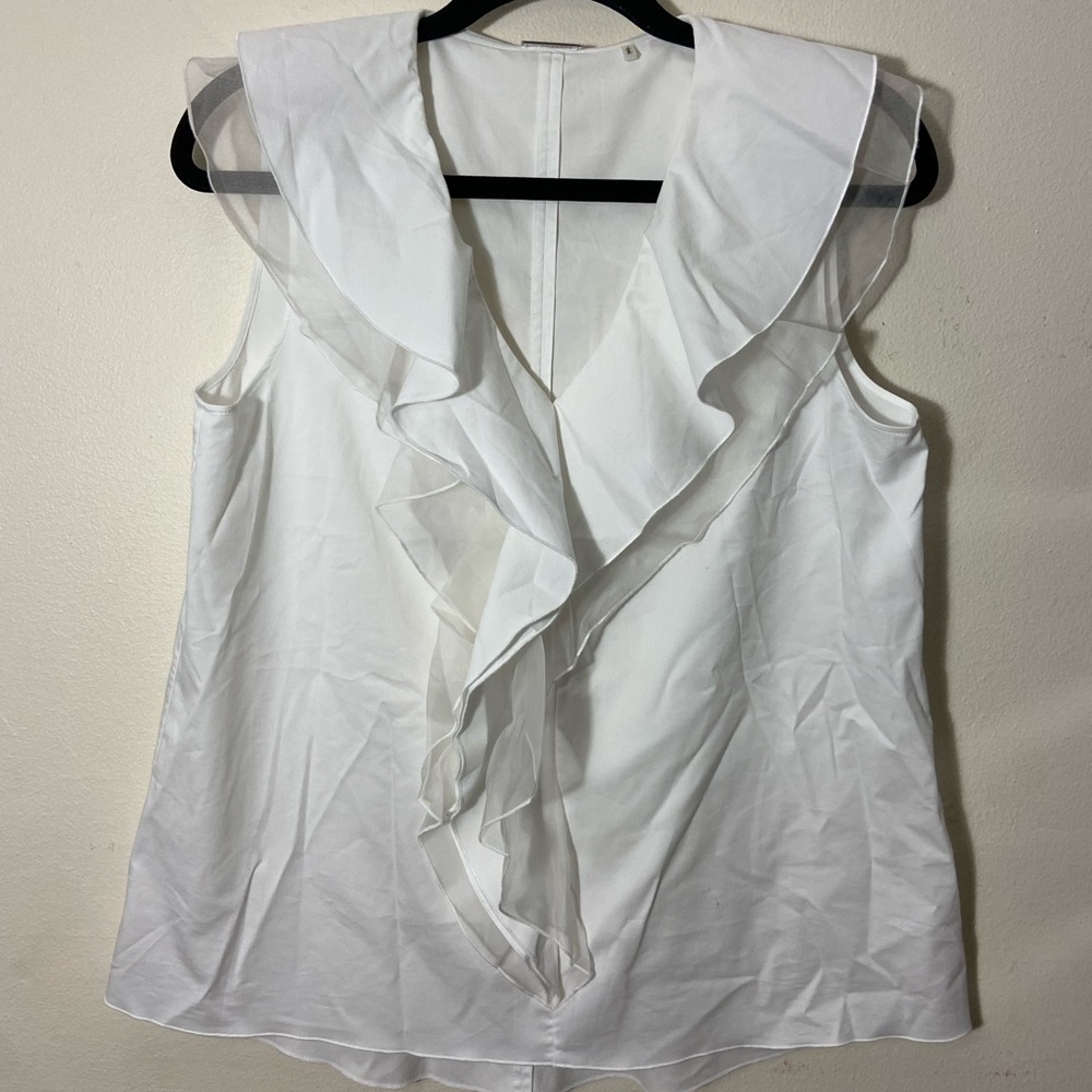 Elie tahari ruffled v neck sleeveless white blouse Small